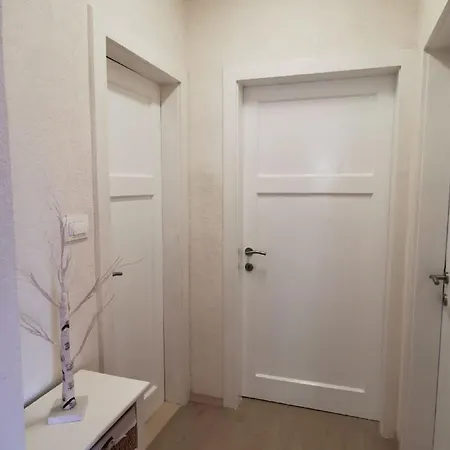 Nera St - Two-bedroom With Sea View Apartmán *