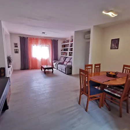 Apartmán Nera St - Two-bedroom With Sea View