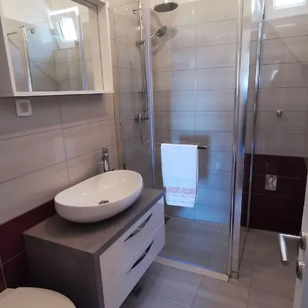 Apartmán Nera St - Two-bedroom With Sea View *